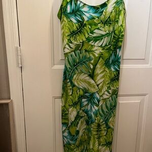 Natori Green and Blue Leaf Pattern night gown
